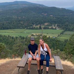 Meet your Posher, Amy